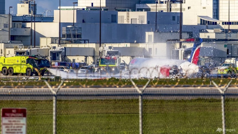 3 injured when jetliner crash lands, catches fire in Miami 3 injured when jetliner crash lands, catches fire in Miami
