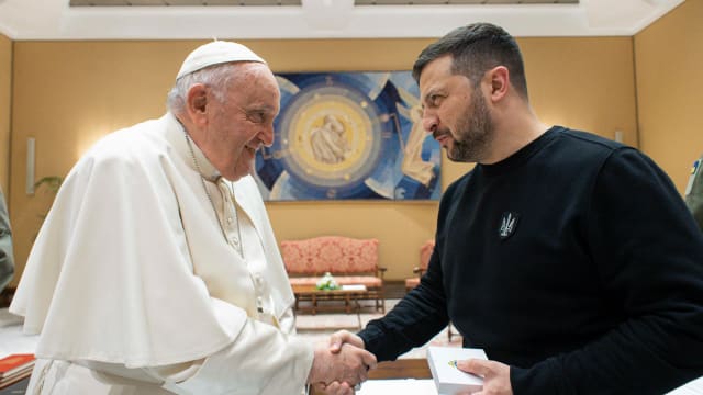 泽连斯基与教宗会面 寻求对方支持和平计划