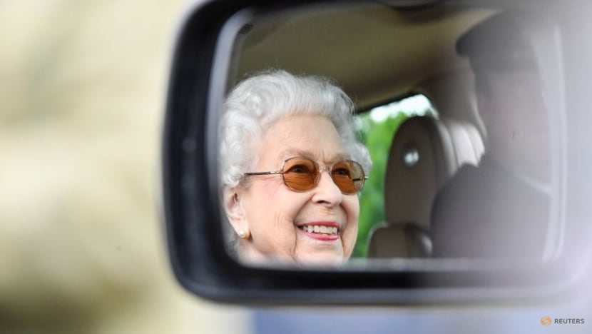 Queen Elizabeth visits horse show after missing parliament opening Queen Elizabeth visits horse show after missing parliament opening