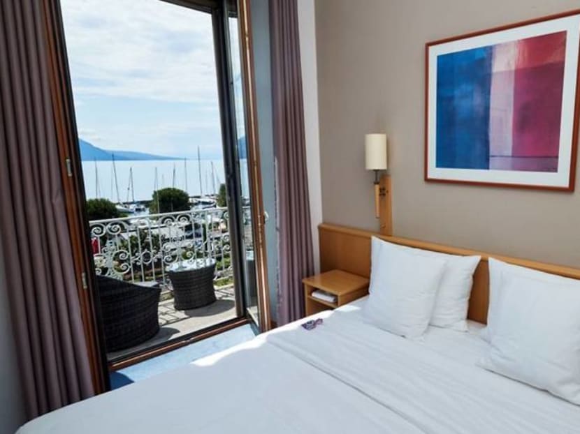 Head for the hills: Virus clampdowns crush Swiss city hotels Head for the hills: Virus clampdowns crush Swiss city hotels