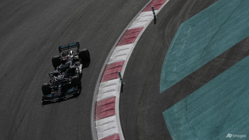 Advantage Hamilton after practice for Abu Dhabi F1 showdown Advantage Hamilton after practice for Abu Dhabi F1 showdown