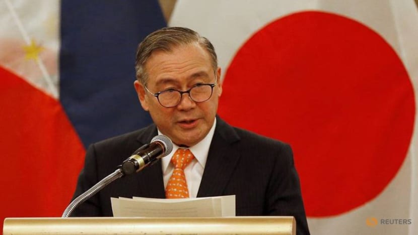 Philippines says it will meet US to iron out differences on troop deal Philippines says it will meet US to iron out differences on troop deal