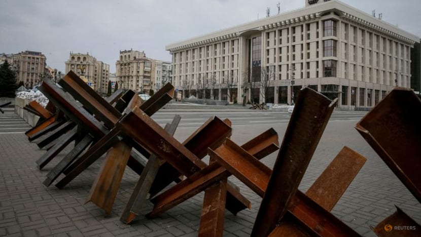 Ukraine says it caught hitmen on Russian mission to kill top officials