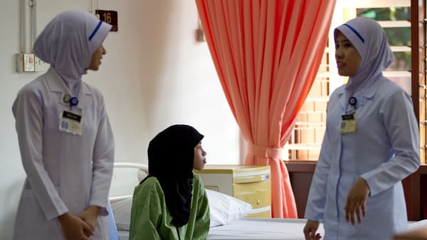 Nursing shortage in Malaysia to hit 60% by 2030, says health minister