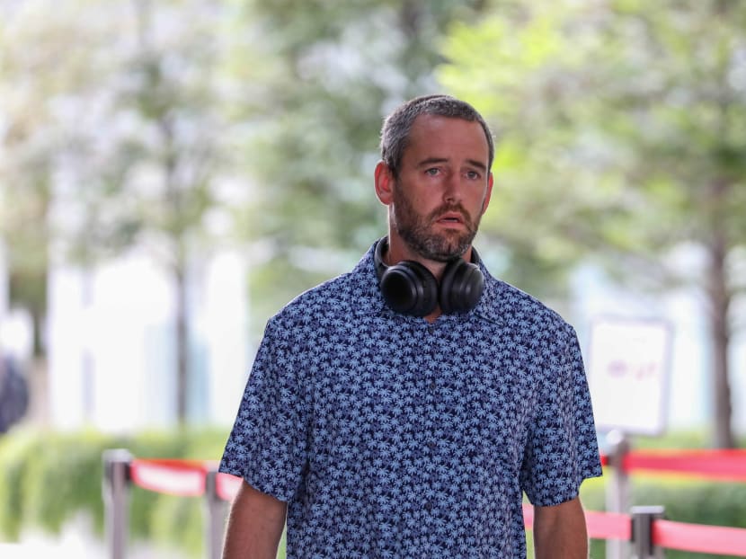 Man seen without mask on MRT train charged; shows up at court without mask, TraceTogether token or app Man seen without mask on MRT train charged; shows up at court without mask, TraceTogether token or app