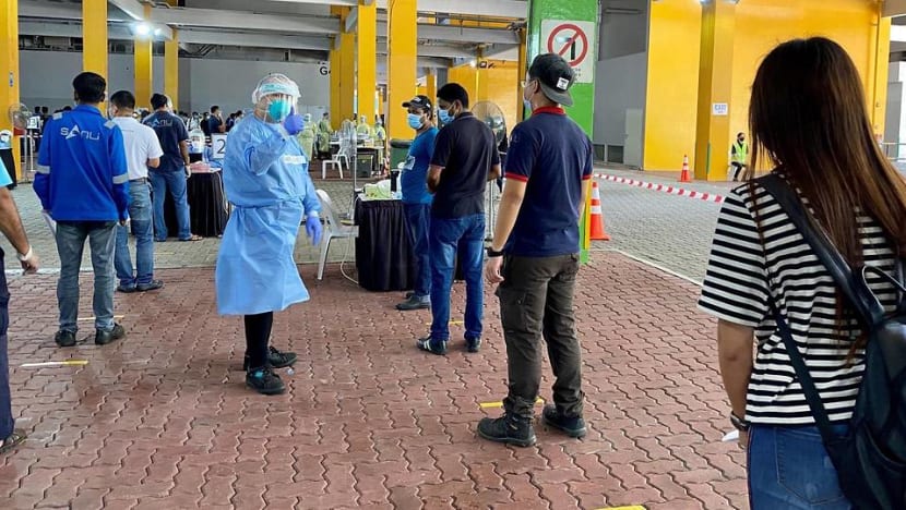 Some regional screening centres, quick test centres to open on weekends for COVID-19 testing Some regional screening centres, quick test centres to open on weekends for COVID-19 testing