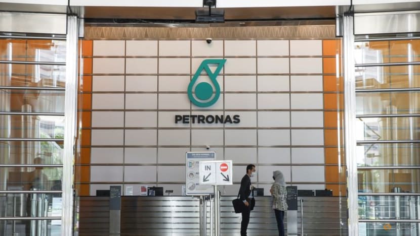 Malaysia's Petronas reports higher profit; doubles payout to government Malaysia's Petronas reports higher profit; doubles payout to government