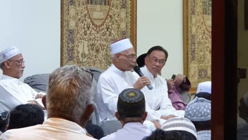 Anwar Ibrahim Says He Has Been Betrayed By Pakatan Harapan Partners Amid Talk Of New Ruling Coalition Cna