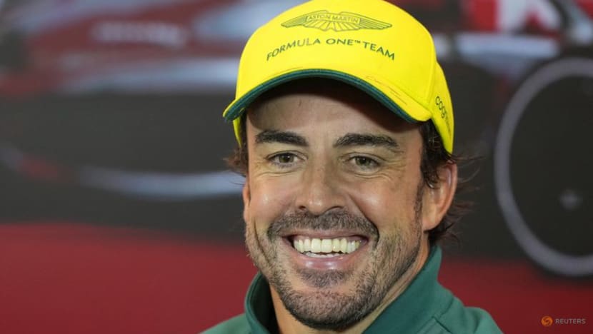 Hulkenberg grid penalty puts Alonso on front row in Canada 