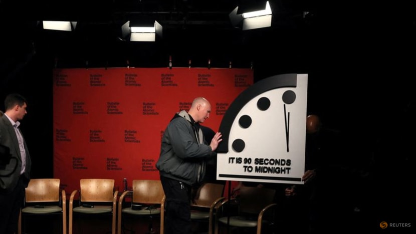 'Doomsday Clock' moves to 90 seconds to midnight as nuclear threat rises 'Doomsday Clock' moves to 90 seconds to midnight as nuclear threat rises