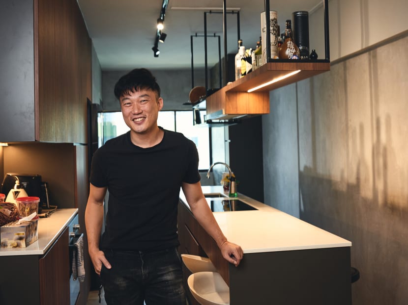 Actor Andrew Lua Bought His $265K Top-floor AMK 3-Room Flat Without Even Viewing In Person Actor Andrew Lua Bought His $265K Top-floor AMK 3-Room Flat Without Even Viewing In Person