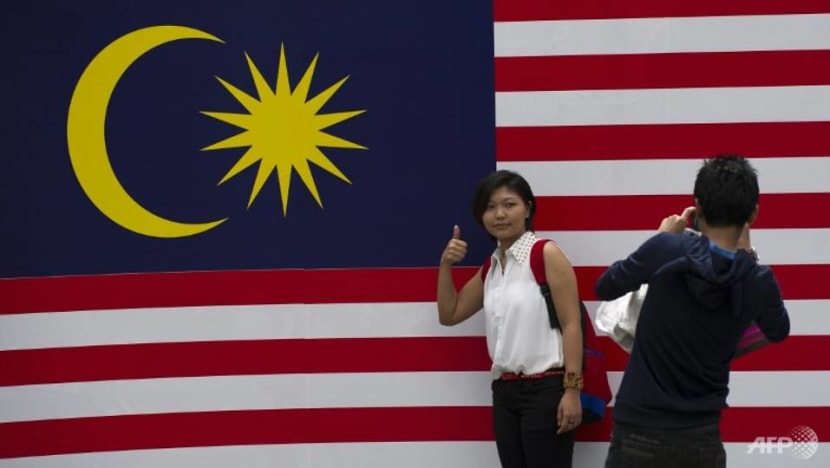 Malaysia's parliament approves Bill to lower voting age to 18 Malaysia's parliament approves Bill to lower voting age to 18