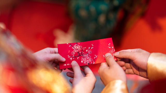 新人婚礼上偷红包 中国摄影师监禁九个月