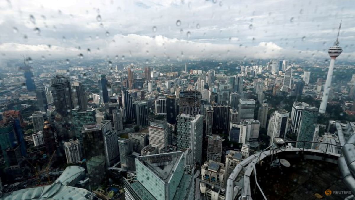 Malaysia's GDP likely contracted in Q3 on renewed COVID-19 curbs: Poll