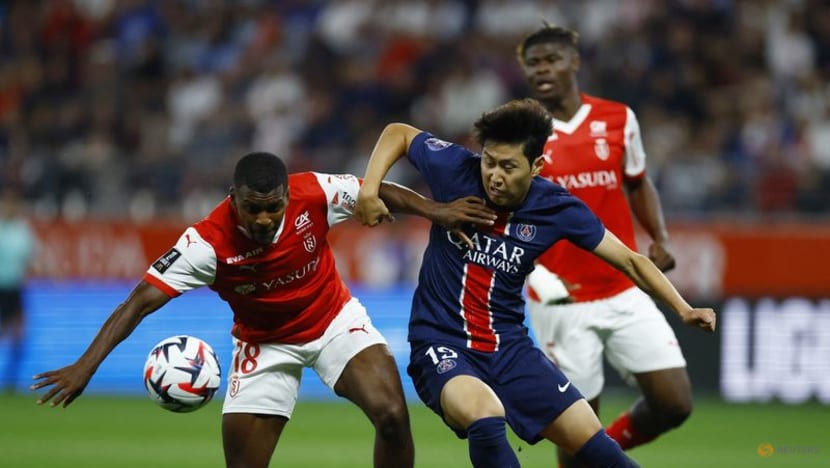 PSG keep alive their unbeaten run after 1 1 draw at Reims CNA
