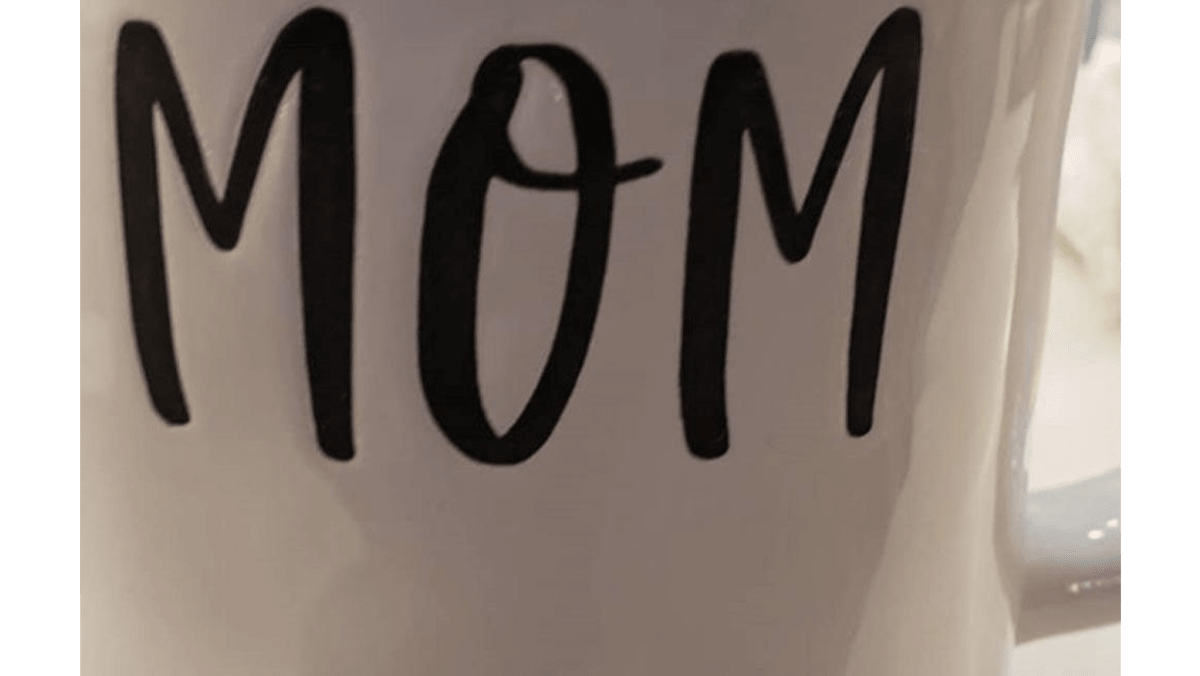 Gabrielle Union gets emotional over 'mom' mug - 8 Days
