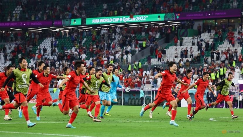 South Korea beat Portugal to squeeze into next round at World Cup