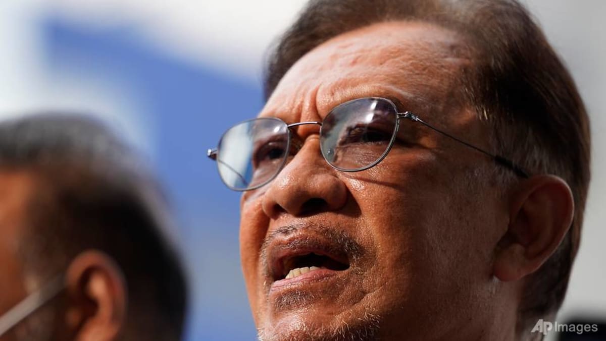 Anwar menyerukan upaya bipartisan dalam anggaran Malaysia mendatang untuk menerapkan strategi melawan COVID-19