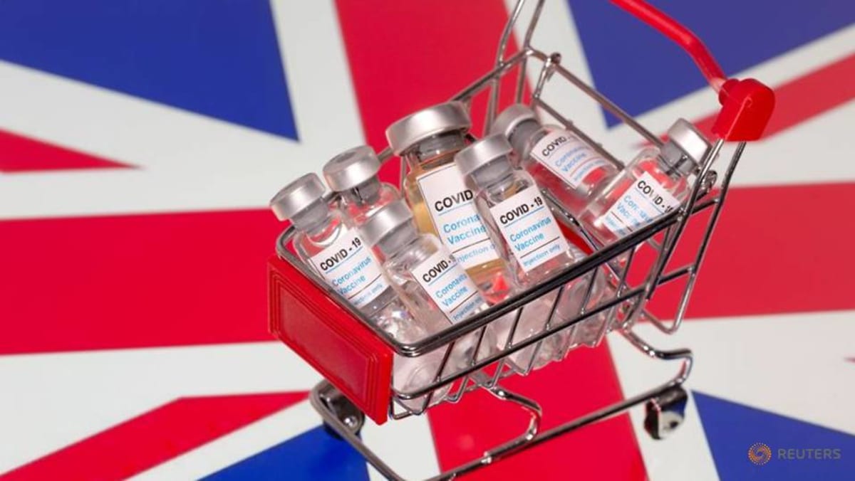 Inggris menyetujui penggunaan vaksin Pfizer-BioNTech, yang pertama di dunia