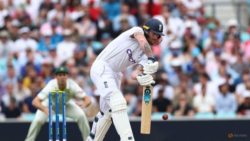 Crawley, Duckett give England fast start