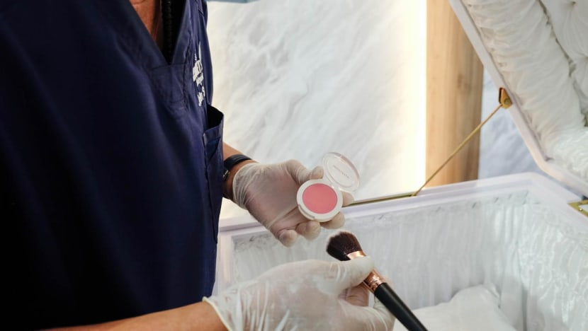 Got Unused Make-Up Products? Donate It To This Funeral Company For Embalming Purposes Got Unused Make-Up Products? Donate It To This Funeral Company For Embalming Purposes