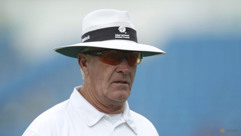South African ex-umpire Koertzen dies in car accident South African ex-umpire Koertzen dies in car accident