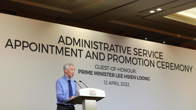 李总理：现任部长和高级公务员间须更新并延续信任