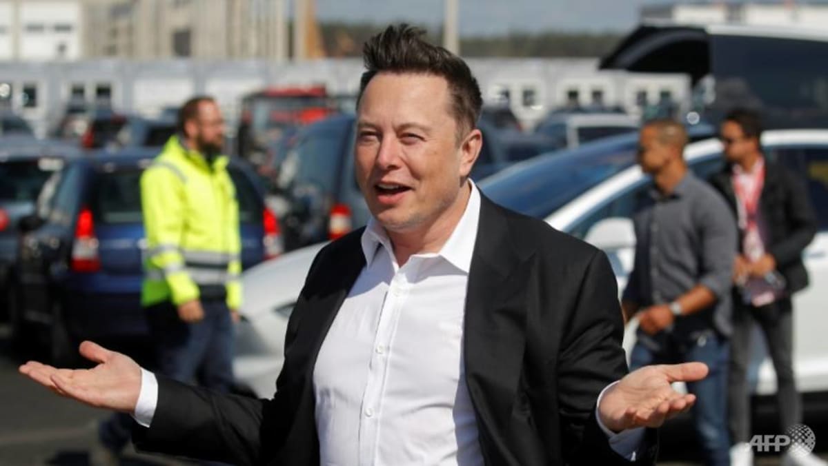 Komentar: Mungkin Elon Musk harus berhenti men-tweet tentang Tesla