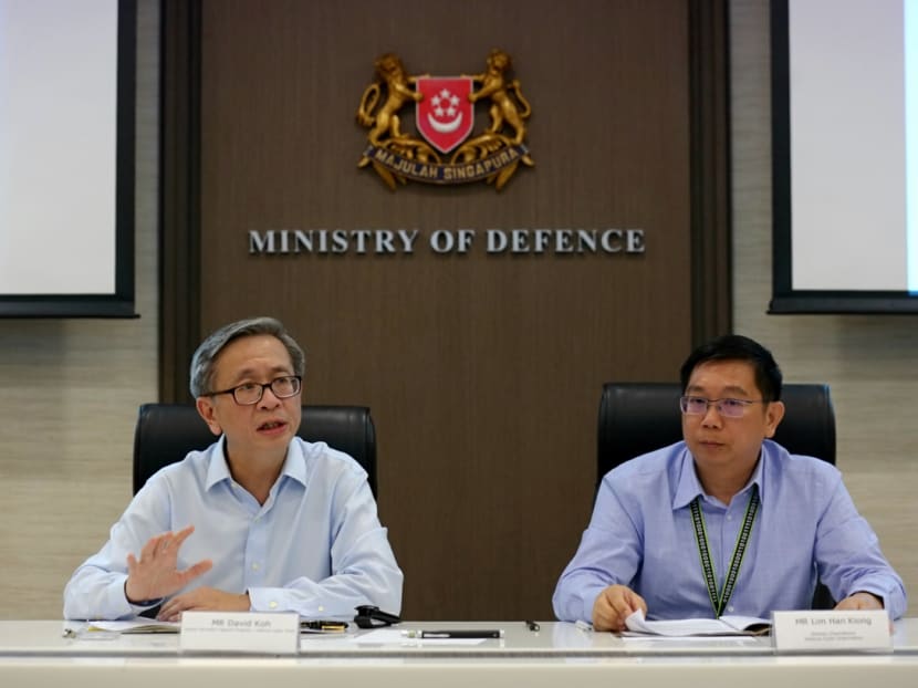 Photo of the day: A media briefing was held on Wednesday (Feb 21) about the results of MINDEF Bug Bounty Programme. (From left to right) Mindef’s defence cyber chief David Koh and MINDEF’s Director (Operations) of Defence Cyber Organisation Lim Han Kiong.  Photo: Nuria Ling/TODAY