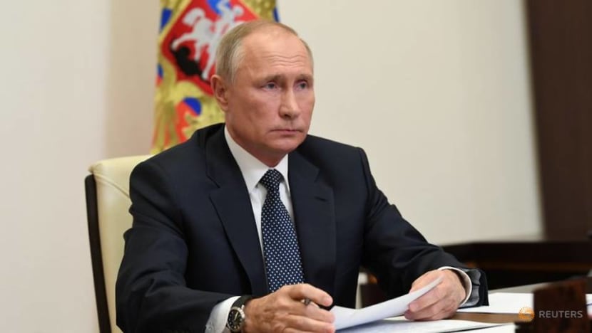Putin orders Russia to begin mass COVID-19 vaccinations Putin orders Russia to begin mass COVID-19 vaccinations