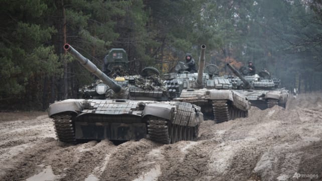 Commentary: Sending tanks to Ukraine shows Russia the West is in for the long term