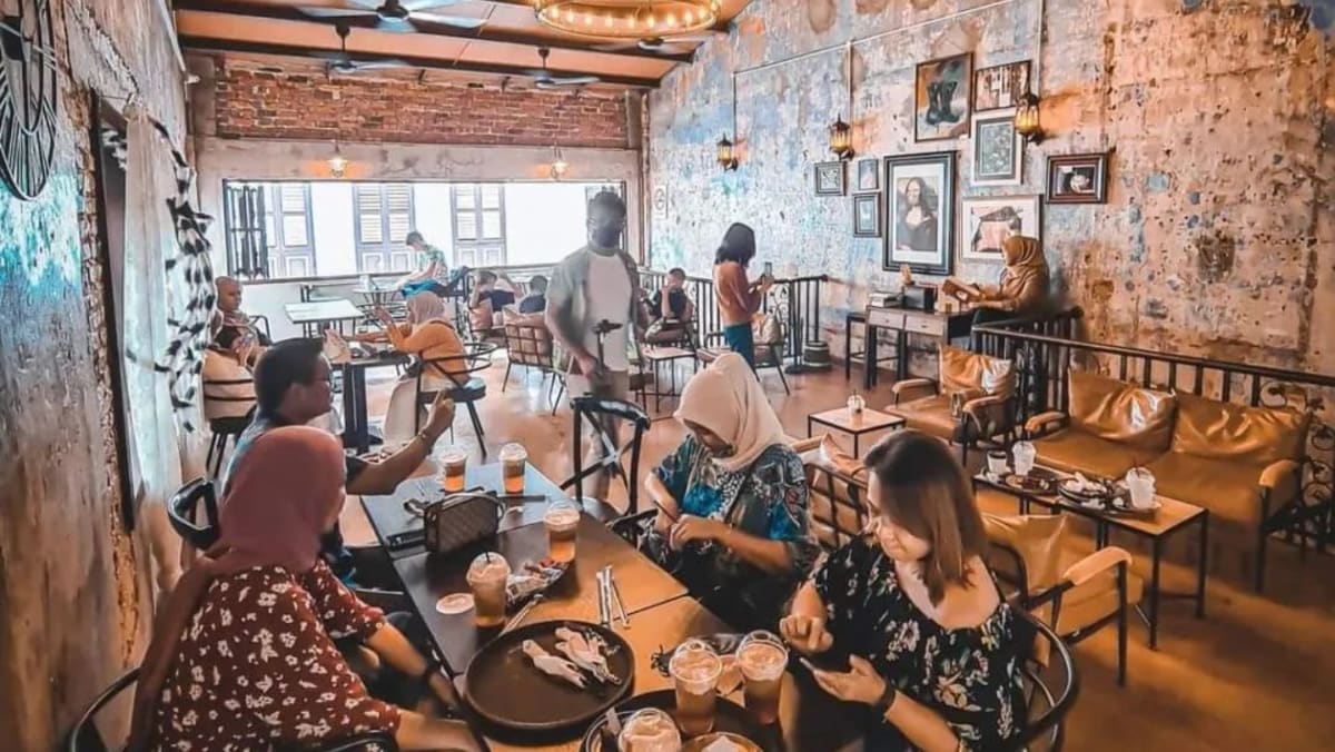 Eat your way through Ipoh: Harry Potter cafe, vending machine salted chicken, delicious dim sum and more Eat your way through Ipoh: Harry Potter cafe, vending machine salted chicken, delicious dim sum and more