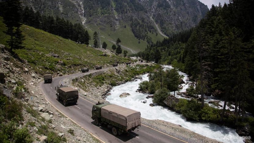 India, China hold talks to de-escalate deadly border tensions India, China hold talks to de-escalate deadly border tensions