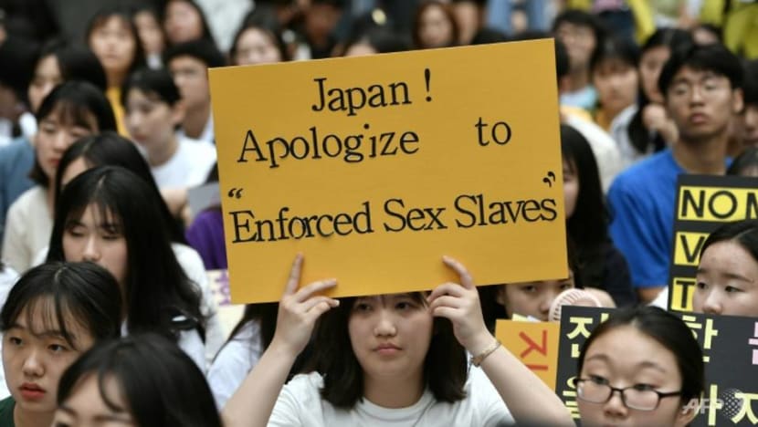 South Korean court orders Japan to compensate former sex slaves South Korean court orders Japan to compensate former sex slaves