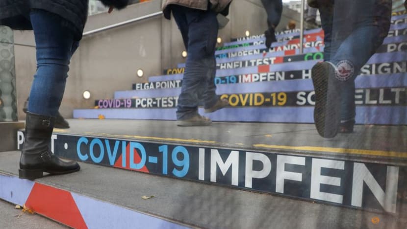 Austria's vaccine board recommends fourth COVID-19 jab for some Austria's vaccine board recommends fourth COVID-19 jab for some