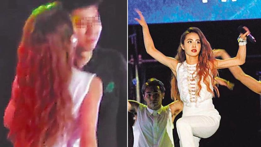 Jolin Tsai goes out to perform while beau stays home