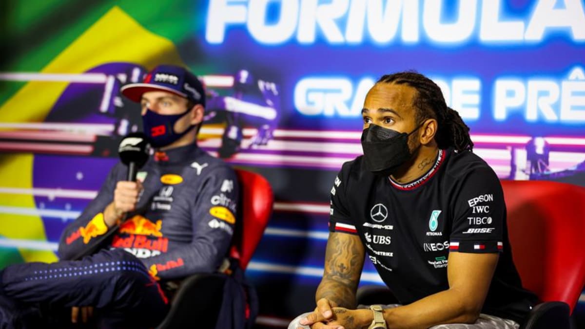 Hamilton dan Verstappen mengambil langkah ke hal yang tidak diketahui