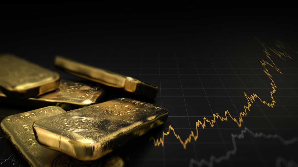 Gold and stocks typically thrive under different circumstances, so why did they sail to all-time highs simultaneously? CNA spoke to analysts at three banks and a bullion dealer to find out. Gold and stocks typically thrive under different circumstances, so why did they sail to all-time highs simultaneously? CNA spoke to analysts at three banks and a bullion dealer to find out.