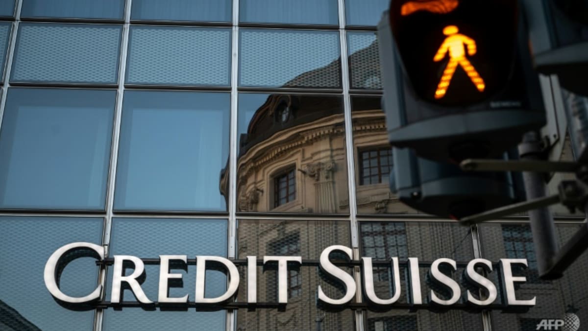 Presiden Swiss akan membela pengambilalihan Credit Suisse di parlemen