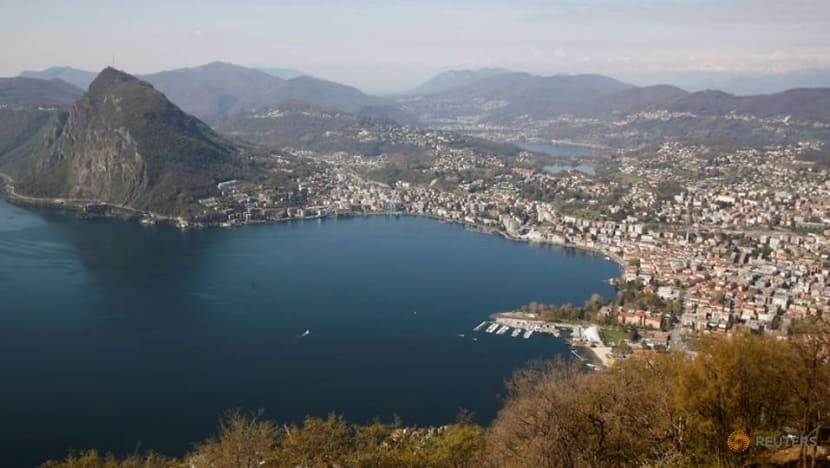 Switzerland takes top spot from Singapore as best place for expats to live and work: HSBC survey Switzerland takes top spot from Singapore as best place for expats to live and work: HSBC survey