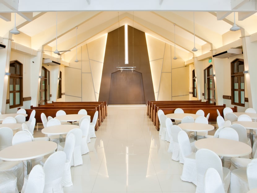 One of the six halls at Mount Vernon Columbarium, which is operated by Mount Vernon Sanctuary. As the eight funeral wake halls in Mount Vernon represent a fifth of Singapore’s publicly available funeral parlours, a funeral director foresees that the space crunch for such services will only get more severe after the venue closes on Sept 30, 2018. One of the six halls at Mount Vernon Columbarium, which is operated by Mount Vernon Sanctuary. As the eight funeral wake halls in Mount Vernon represent a fifth of Singapore’s publicly available funeral parlours, a funeral director foresees that the space crunch for such services will only get more severe after the venue closes on Sept 30, 2018.