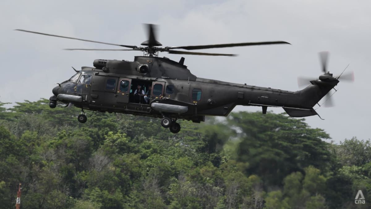 patrón traicionar cubrir RSAF unveils new H225M helicopter with better range, manoeuvring to replace Super  Pumas - CNA