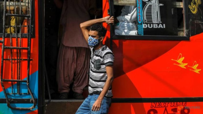 Pakistan to purchase 1.2 million COVID-19 vaccine doses from China's Sinopharm Pakistan to purchase 1.2 million COVID-19 vaccine doses from China's Sinopharm