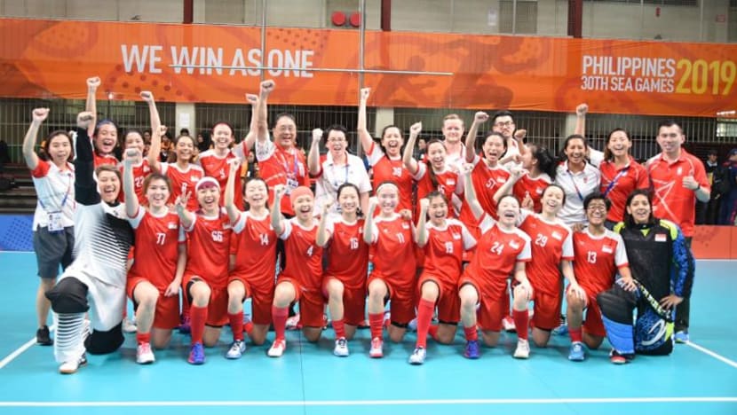 Skuad bola lantai wanita S’pura pertahankan takhta; sumbang emas kedua Sukan SEA Skuad bola lantai wanita S’pura pertahankan takhta; sumbang emas kedua Sukan SEA