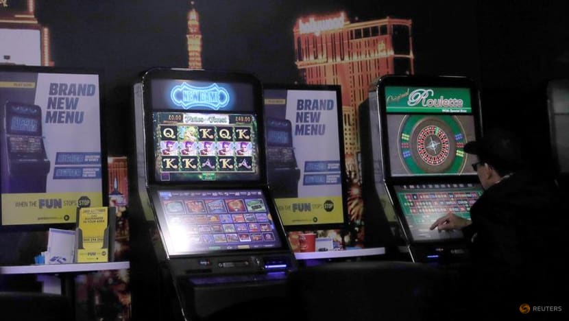 UK sets out tougher gambling rules for smartphone era