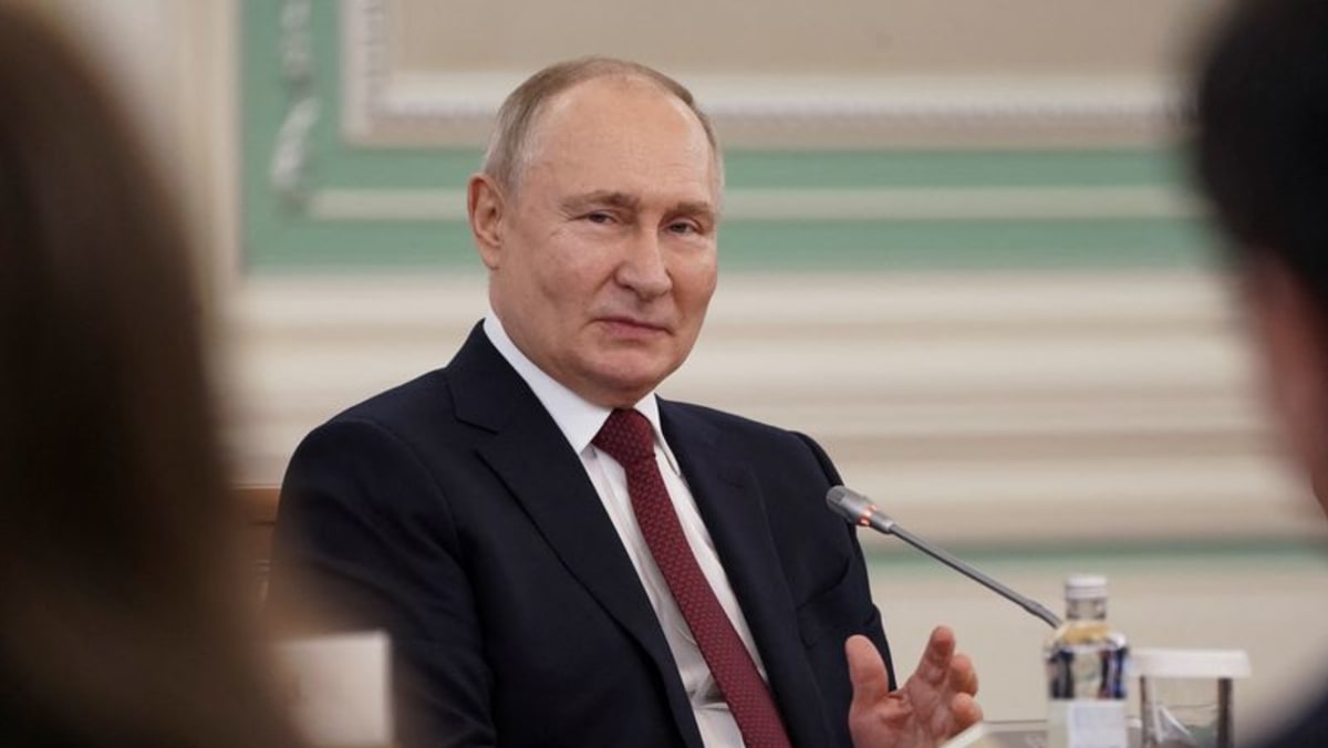 Russia’s Putin sees political, economic upside to Israel’s war with Hamas