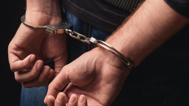 警方逮捕24名涉及触犯不同罪行男子 年龄介于17到60岁