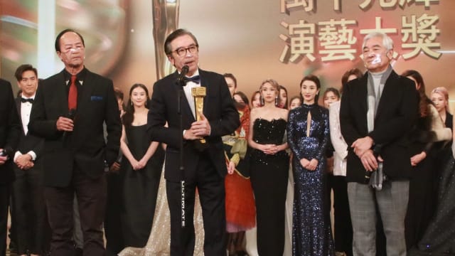 老友决裂40年　狄龙、姜大卫“世纪同框”获关注