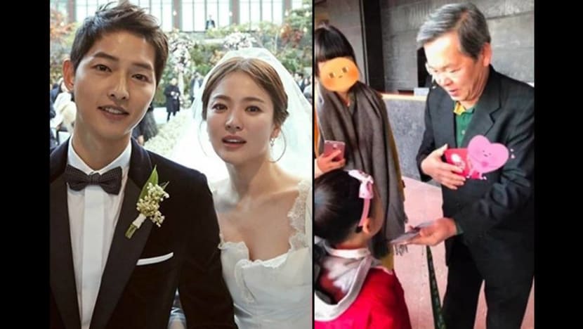 Song Joong Ki’s father entertains the crowd with his speech