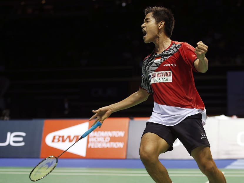 Santoso shocks Lee to win OUE Singapore Open